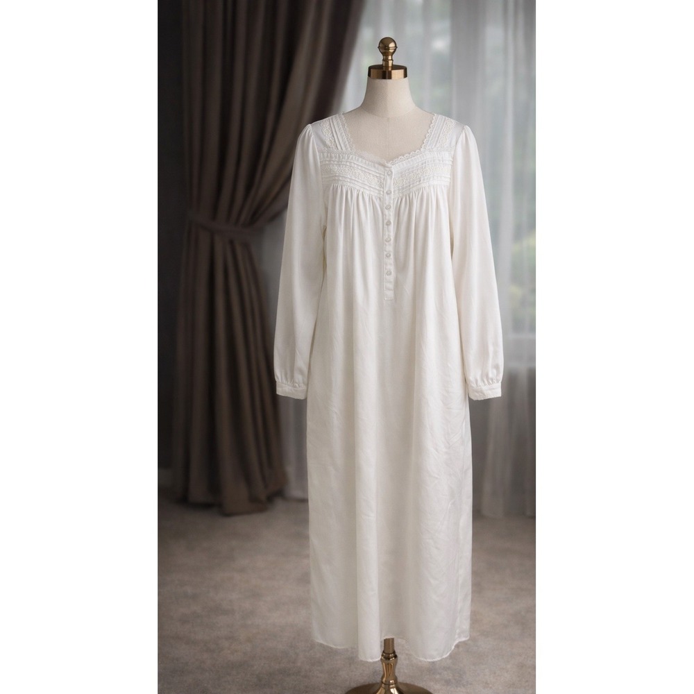Eileen West Brushed Satin Long White Nightgown Cottagecore Elegant Victorian‎ S